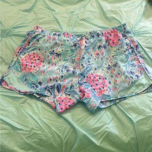 Lilly Pulitzer Ocean Trail Shorts - Size Large EUC